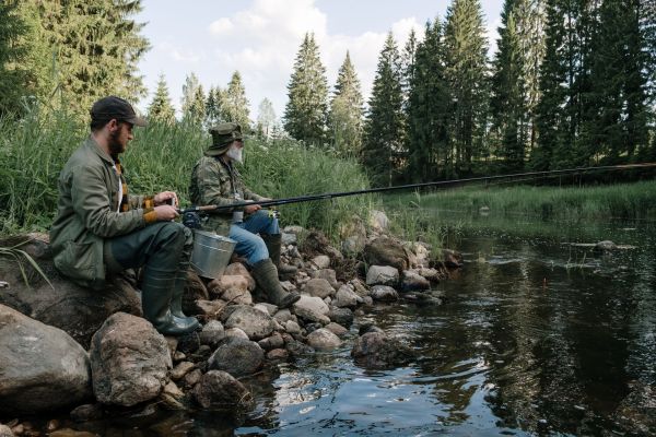 Quelle licence pour la pêche pendant un camping ?